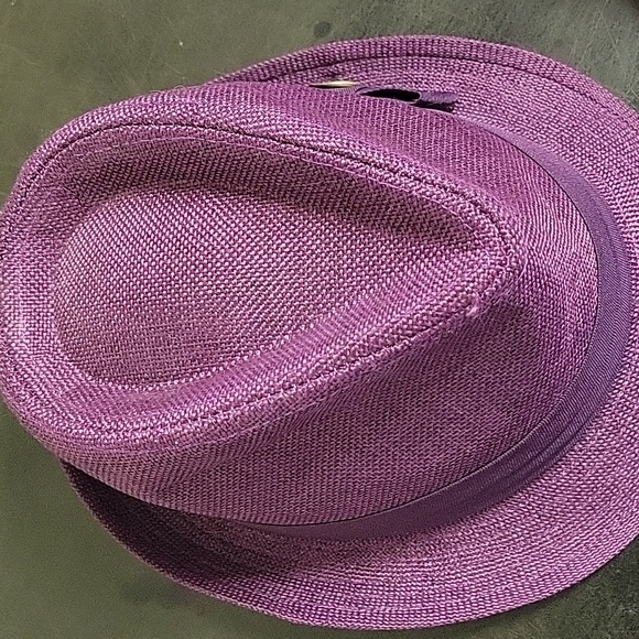Purple hat - Picture 3 of 4
